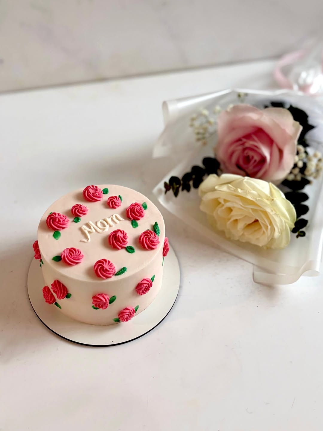 Mother's day rose minimal cake